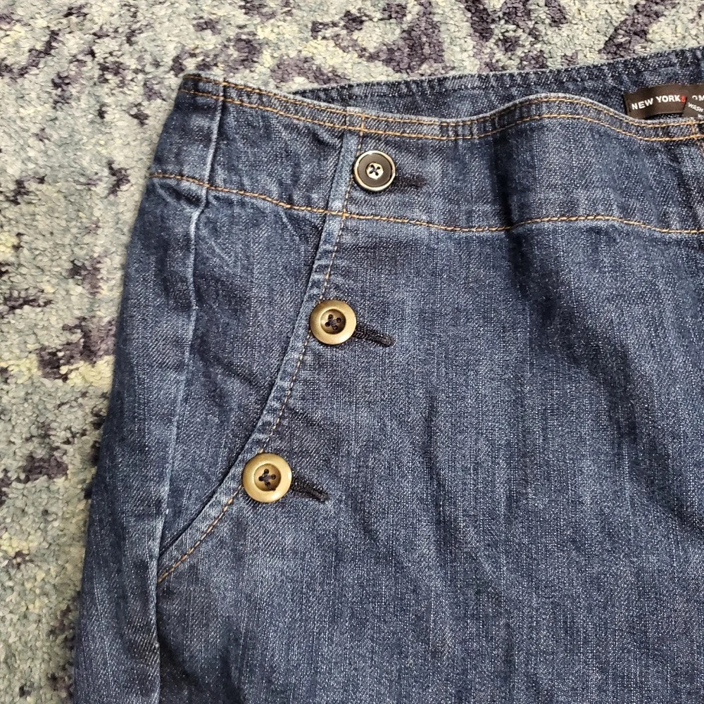 New York & Company Wide Leg Blue Jeans - Picture 3 of 9